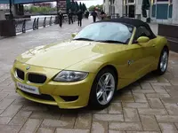 800px-BMW_Z4_M_Roadster_front.webp