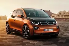 2014-bmw-i3-front-three-quarter-in-orange-750x500.webp