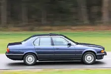 BMW-730i-E32-729x486-1119d6557e6f3a6e.webp