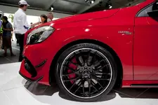 2016-mercedes-amg-a-45-7_1200.webp