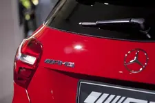 2016-mercedes-amg-a-45-12_1200.webp