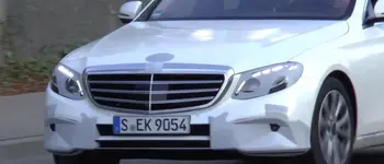 w213-weiss-1-1400x600.webp