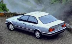 bmw_525ix_5.webp