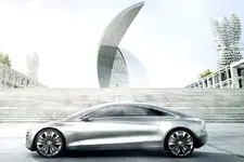 Mercedes-Forschungsfahrzeug-F-125-729x486-96d496f7b56ef0c6.webp