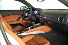 audi-tt-tdi-13-jpg.56992.webp