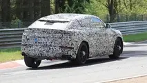 lamborghini-urus-nurburgring-spy-photos.webp