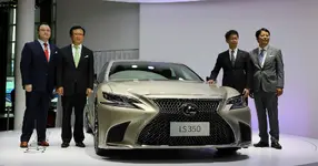 Lexus-LS-350-China-1.webp