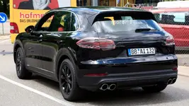 2018-porsche-cayenne-new-spy-photos-6.webp