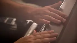2018-audi-a8-teaser.webp