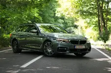 2017-BMW-530d-Touring-test-drive-35.webp