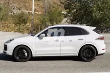 porsche-cayenne-201738288_4.webp