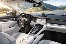 2017-porsche-panamera-turbo-cabin-jpg.webp
