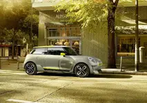 P90274830_highRes_mini-electric-concep.webp