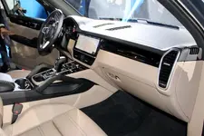 2019-porsche-cayenne-0003-jpg.webp