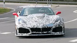 chevrolet-corvette-zr1-spy-pics.webp