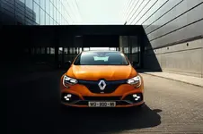 2018-Renault-megane-RS-2.webp