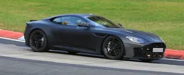 2019-aston-martin-vanquish-aimed-squarely-at-the-ferrari-812-superfast-121486-7.webp