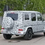 2019-mercedes-benz-g-class-prototype-4.webp