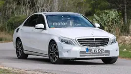 mercedes-benz-c-class-refresh-spy-photos (1).webp