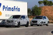2019-mercedes-benz-gle-and-gls-spied-testing-together-in-europe_22.webp