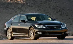 546a8cc64cd63_-_ct-2010-lexus-ls-460-sport-img08-lg.webp