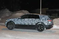2020-mercedes-benz-eqc-makes-spyshot-debut-electric-suv-looks-sleek_6.webp
