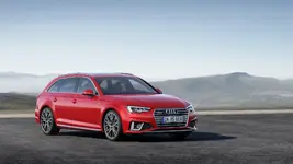 1a2cdb87-audi-a4-facelift-35.webp