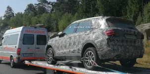 7bc23079-mercedes-glb-spy-3.webp