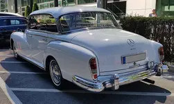 Cars_Coffee_68.webp