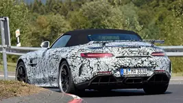 mercedes-amg-gt-r-roadster.webp