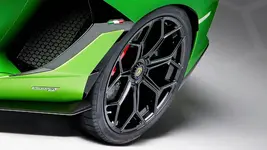lamborghini-aventador-svj.webp