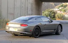 2019-bentley-continental-gt-speed-spied-with-black-grille-exterior-trim_3.webp