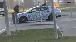 2020-mercedes-cla-shooting-brake-screenshot-from-spy-video.webp