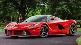 7316d955-2014-ferrari-laferrari-kissimmee-auction-01.webp