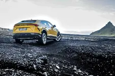f81aa4d6-lamborghini-sends-urus-to-iceland-40.webp