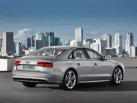 Audi-S8-2013-1600-18.webp