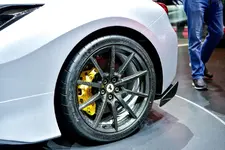Ferrari-488-Pista-12.webp