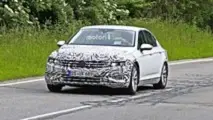 2019-vw-passat-euro-spec-facelift-spy-photo.webp