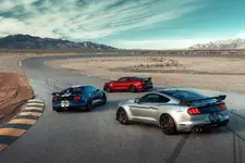 2020-mustang-shelby-gt500-hear-the-mighty-roar-of-the-most-powerful-ford-ever_44.webp