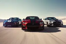 2020-mustang-shelby-gt500-hear-the-mighty-roar-of-the-most-powerful-ford-ever_47.webp