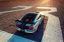 2020-mustang-shelby-gt500-hear-the-mighty-roar-of-the-most-powerful-ford-ever_3.webp