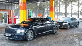 2020-bentley-flying-spur-spy-photo.webp