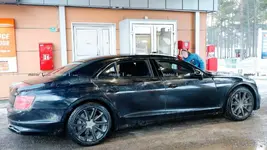 2020-bentley-flying-spur-spy-photo.webp