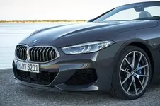 f1161203-2019-bmw-8-series-convertible-60.webp