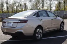 9-geely-geometry-a-2019-prototype-fd-static-rear.webp