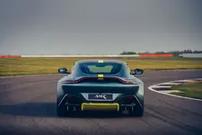 0f42e096-aston-martin-vantage-amr-9.webp