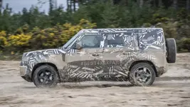 land-rover-defender-1.webp