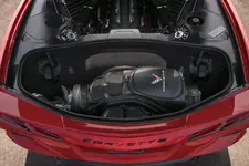 2020-Chevrolet-Corvette-Stingray-011.webp