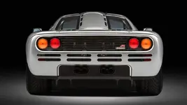 5_square_rear.webp