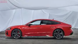 bmw-m8-gran-coupe-vs-audi-rs7-sportback-8-of-14.webp